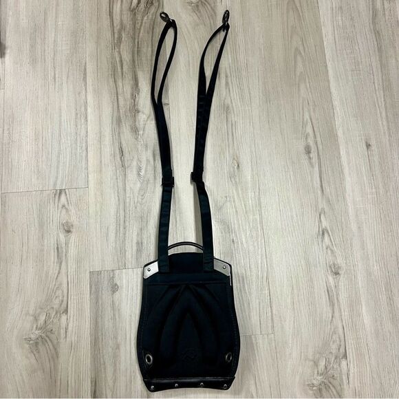 Vintage NWOT Boblebe-e nightmare before Christmas hard shell mini backpack - Picture 8 of 15